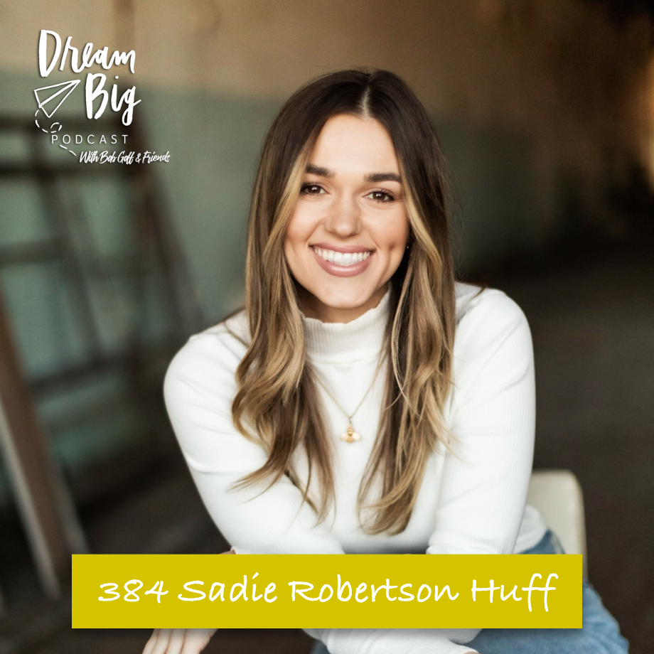 cover of episode Sadie Robertson Huff - Who Are You Following